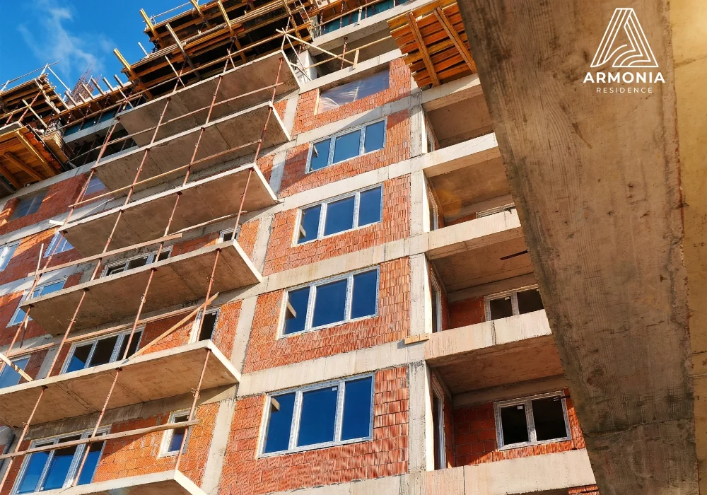 Armonia-Residence-Ianuarie-2026-edit-final_0005_Logo-Armonia-ALB-500px 1